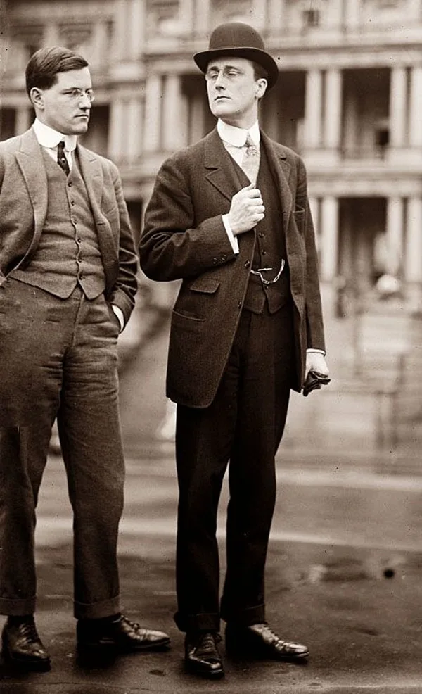Old School Men's Suit Looks - 20