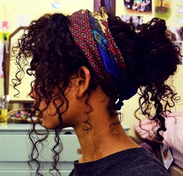 40 Perfectly Imperfect Curly Hair Hairstyles - (13)