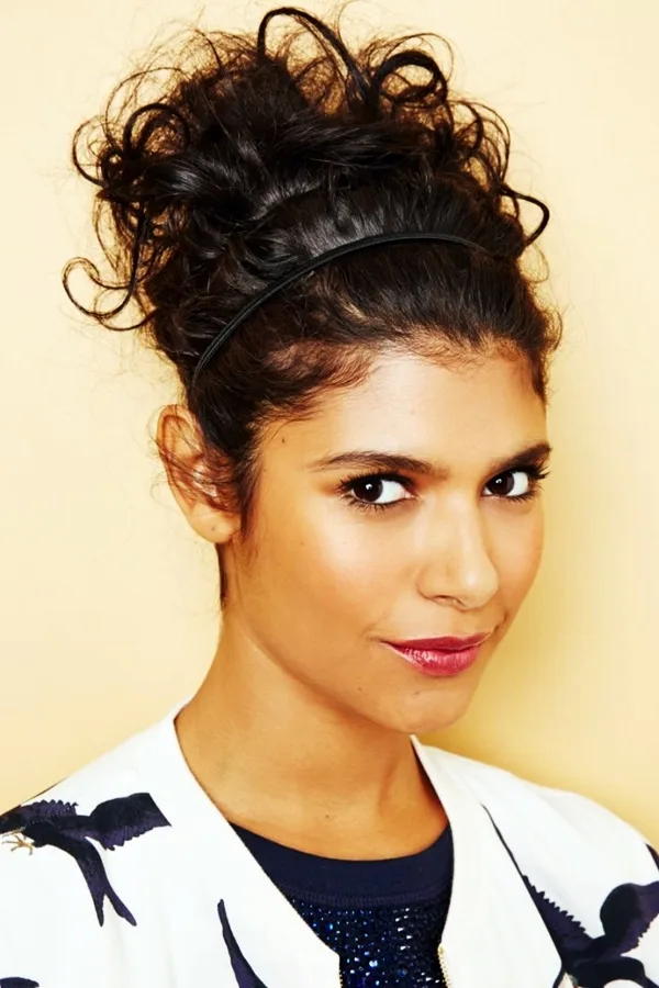 40 Perfectly Imperfect Curly Hair Hairstyles - (25)