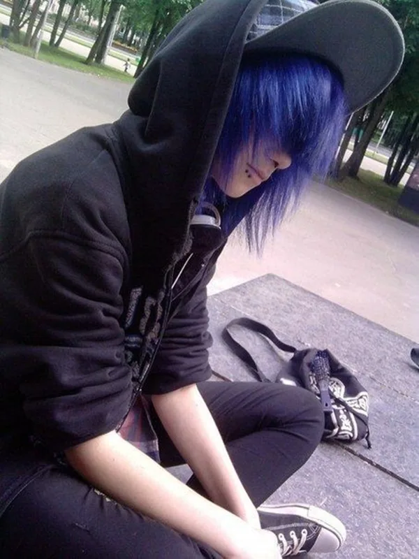 Cute Emo Hairstyles for Teens (12)