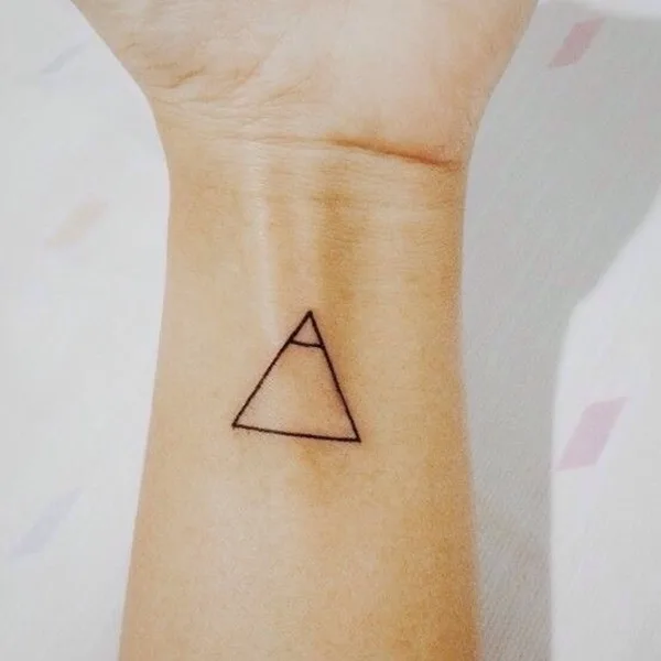 The Body is the Greatest Canvas (40 Best Tattoos) (24)