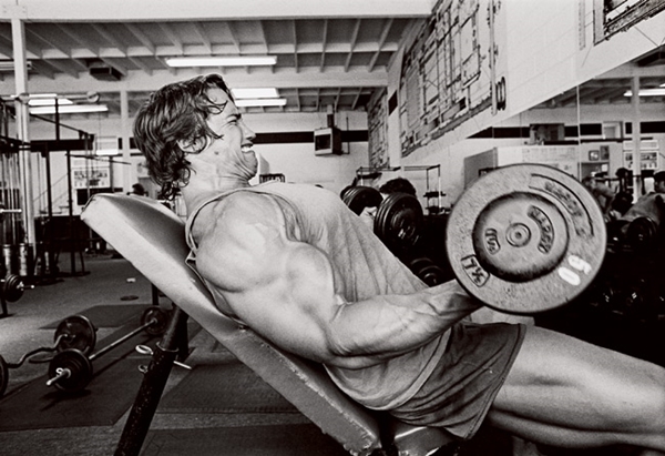 Arnold Schwarzenegger Bodybuilding Pictures - (2)