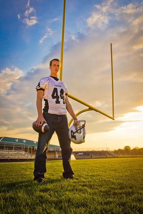 senior-year-picture-ideas-36