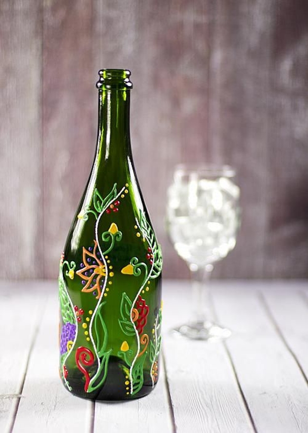 40 Amazing Wine Bottle Art Ideas which are practically Useful