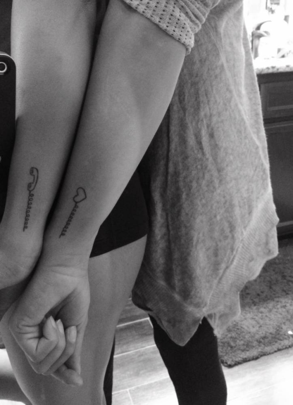 80 Powerful MotherDaughter Tattoos To Show Your Unbreakable Bond   LaptrinhX