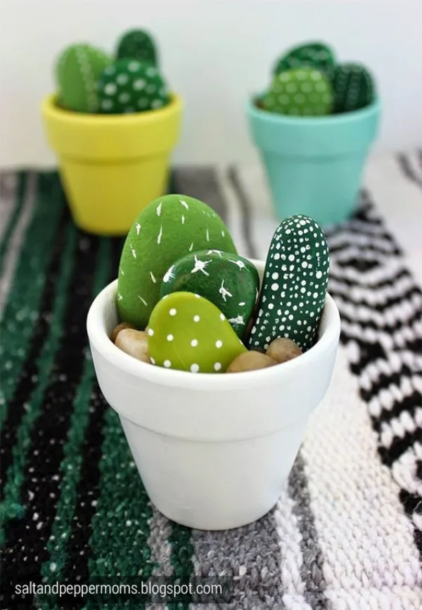 rock-and-pebble-art-ideas-10
