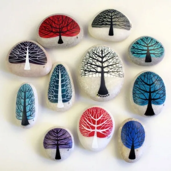 rock-and-pebble-art-ideas-21