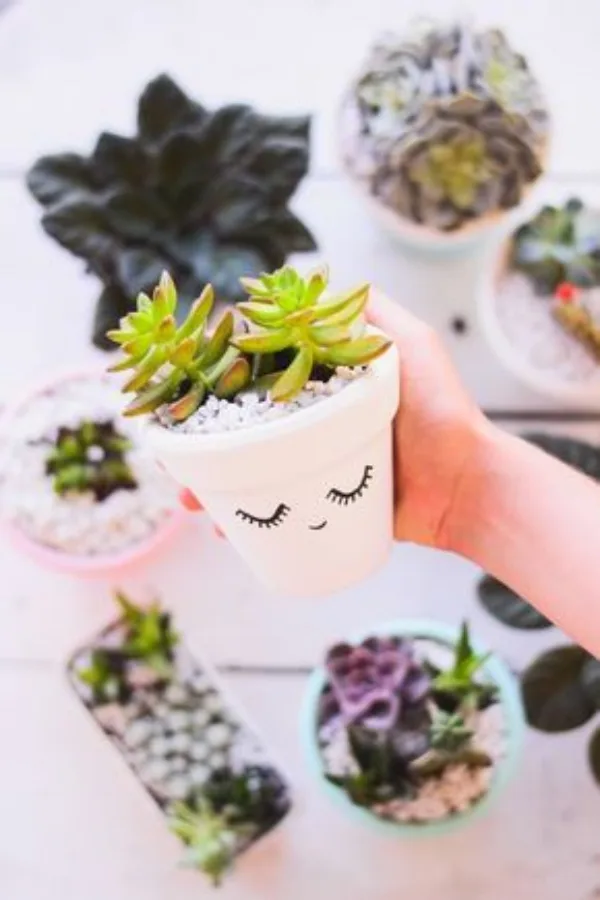 rock-and-pebble-art-ideas-23