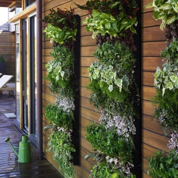 Super-Creative-Vertical-Garden-Ideas-24