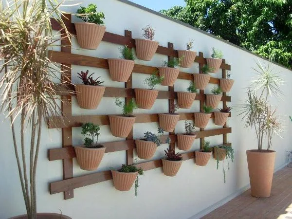Super-Creative-Vertical-Garden-Ideas-31