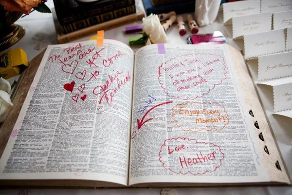 Wedding-Guest-Book-Ideas