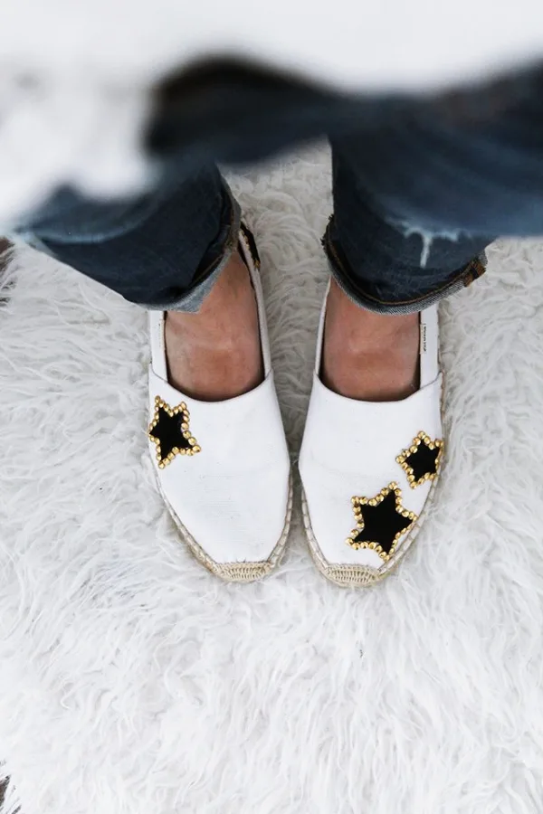 Smart-DIY-Formulas-to-Update-Old-Shoes