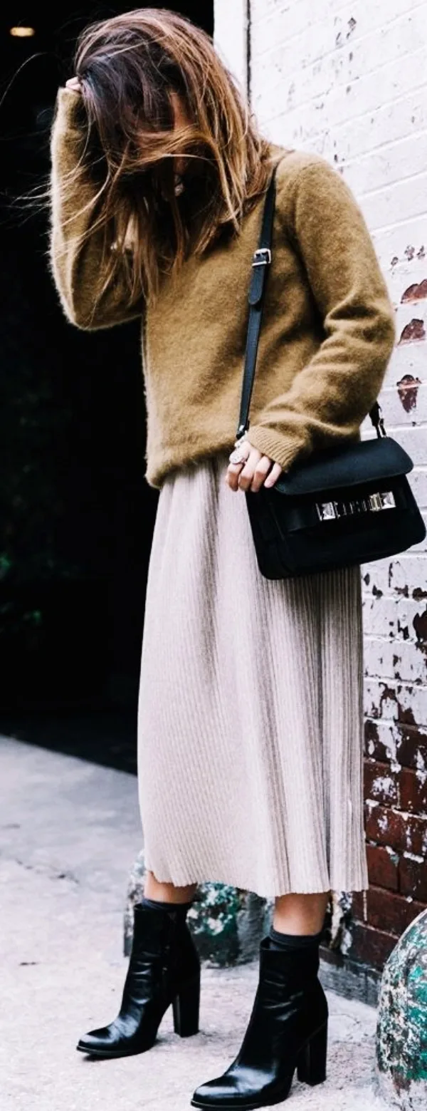  Fall-Outfits-With-Skirts