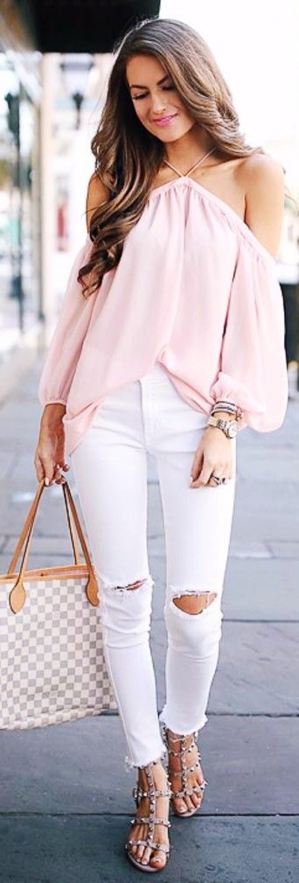 Light-on-Light-Outfit-Combinations