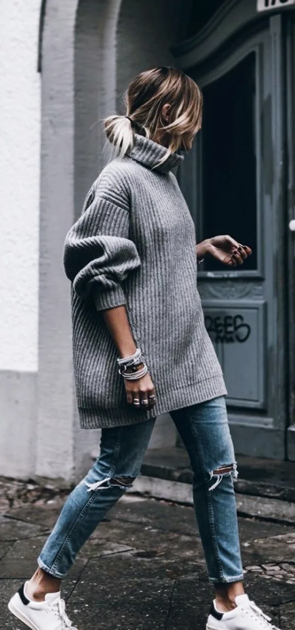Off-to-Work-Oversized-Sweater-Outfits