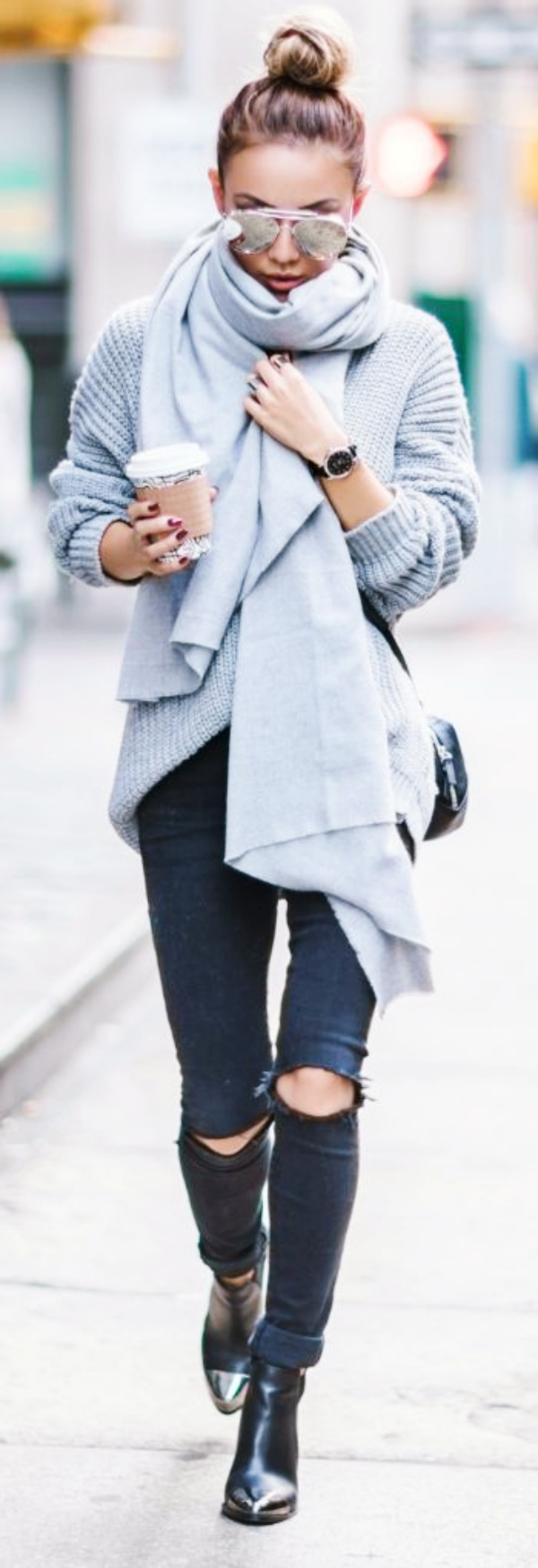 Off-to-Work-Oversized-Sweater-Outfits
