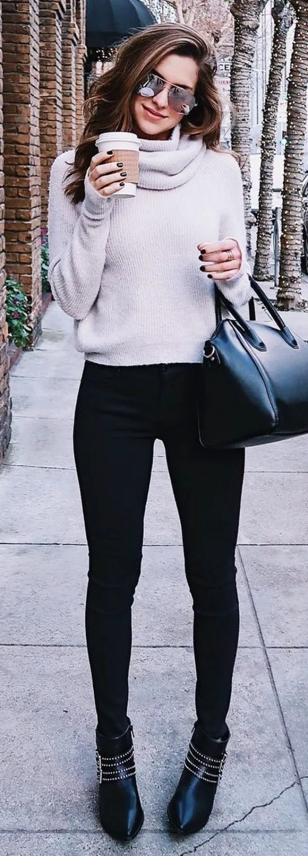 Off-to-Work-Oversized-Sweater-Outfits