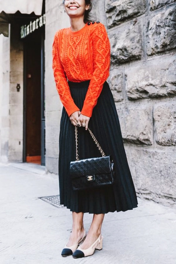 Ways-to-Wear-Your-Favorite-Midi-Skirt-this-winter