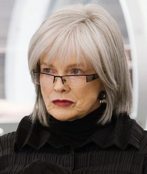 Sober-Hairstyles-For-Women-Over-50