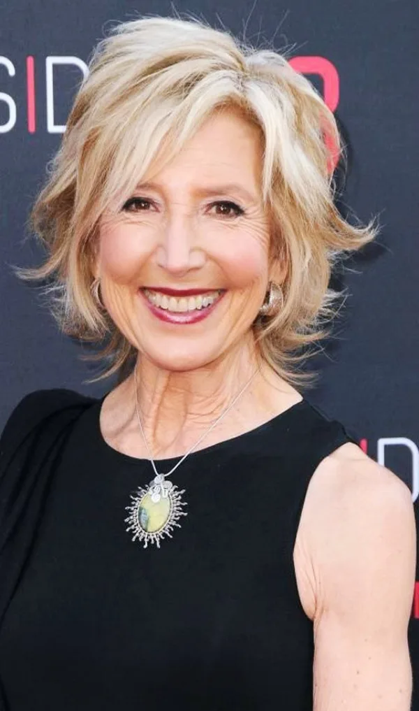 Sober-Hairstyles-For-Women-Over-50