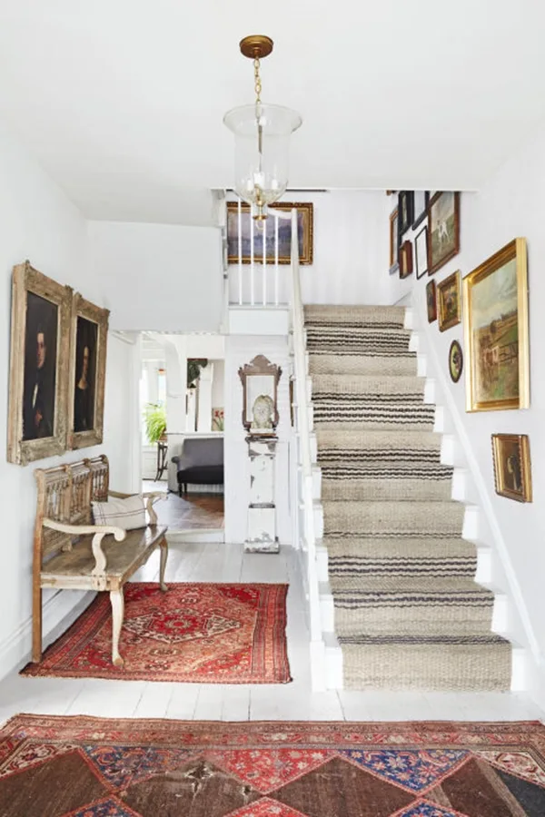 unique-stair-wall-decoration-ideas