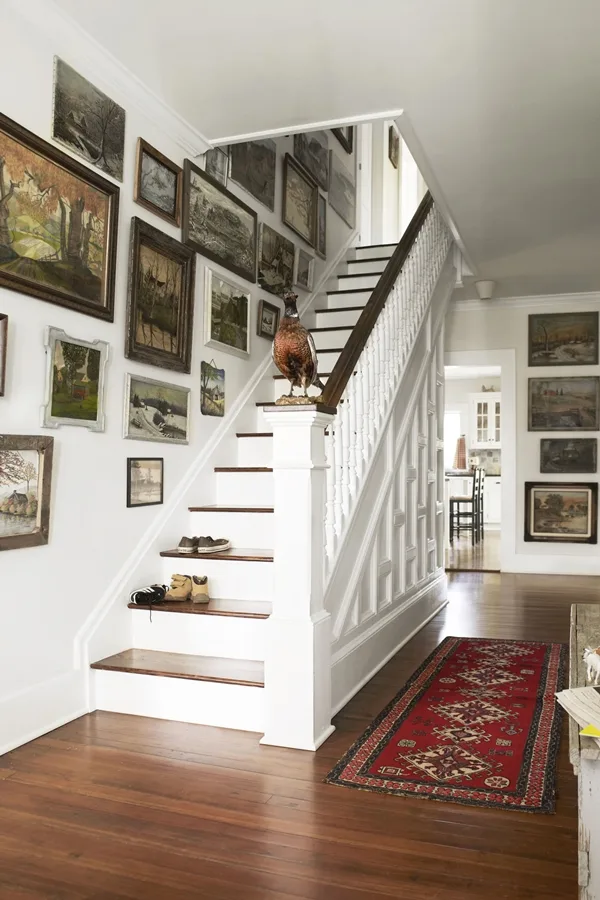 unique-stair-wall-decoration-ideas