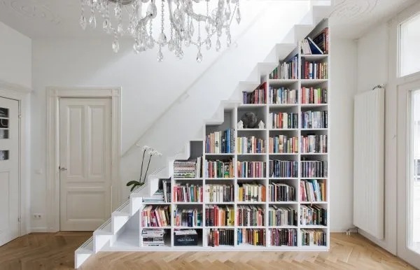 unique-stair-wall-decoration-ideas