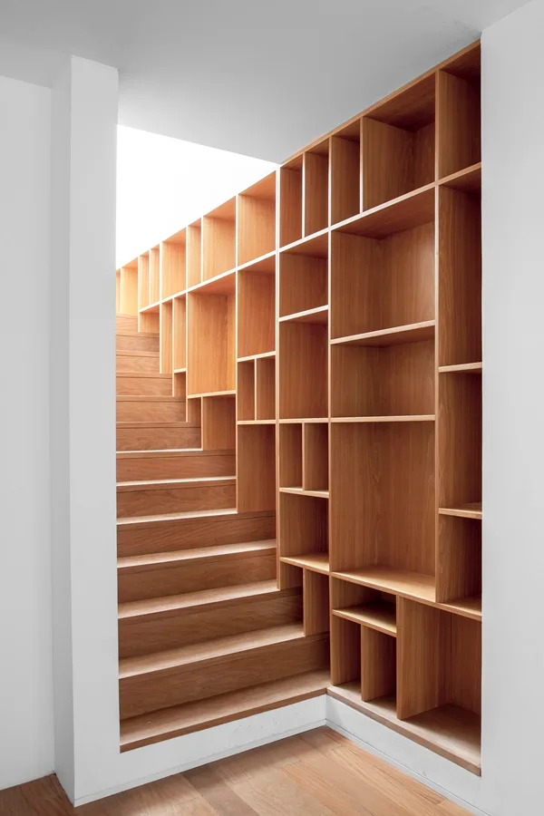 unique-stair-wall-decoration-ideas