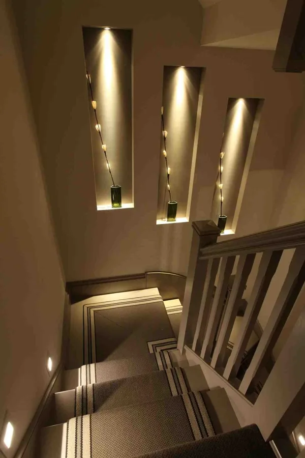 unique-stair-wall-decoration-ideas