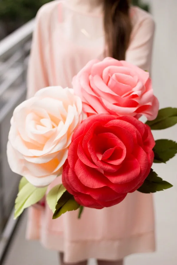 diy-giant-paper-flowers-ideas-try