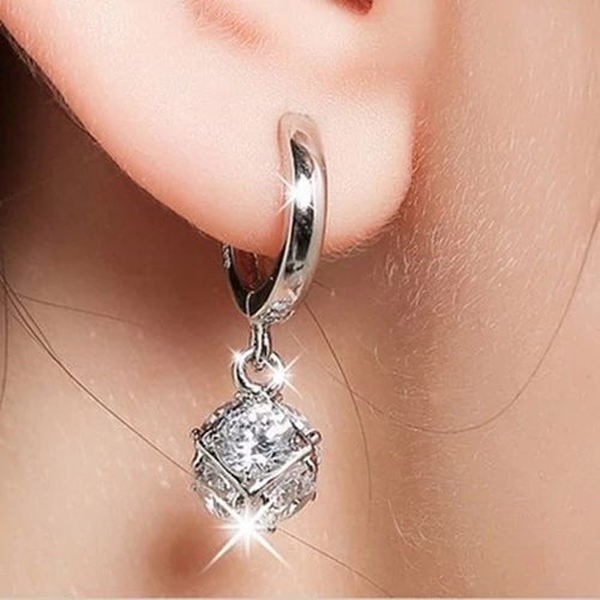 hottest-examples-structured-statement-earrings
