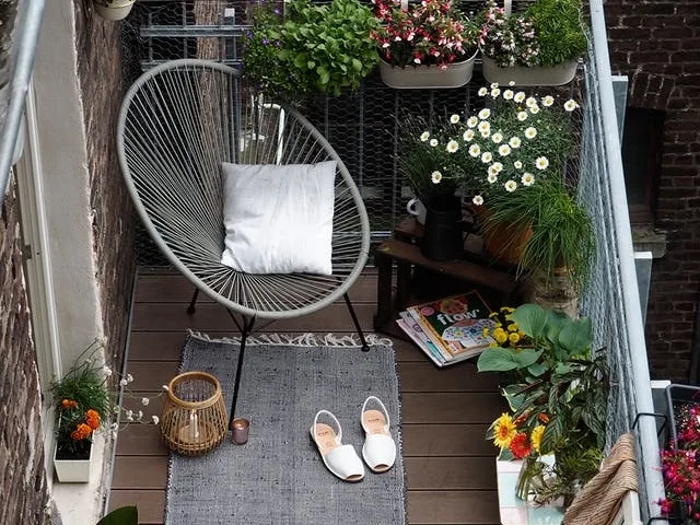vintage-balcony-designs-add-richness-your-home
