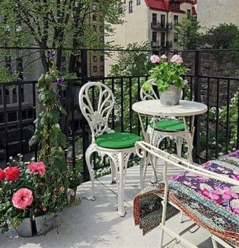 Vintage-Balcony-Designs-to-Add-Richness-to-Your-Home-35-348x360.jpg