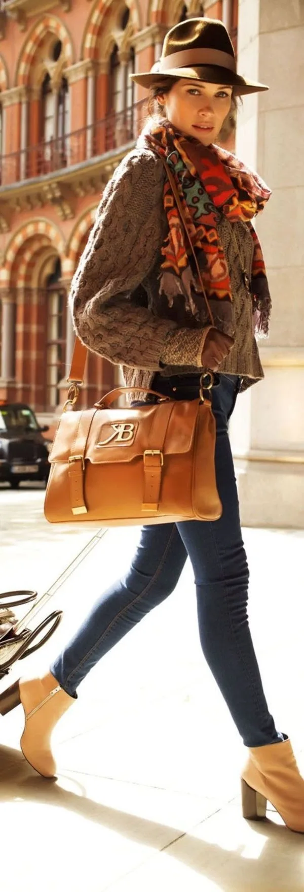 best-casual-dresses-for-40-year-old-women