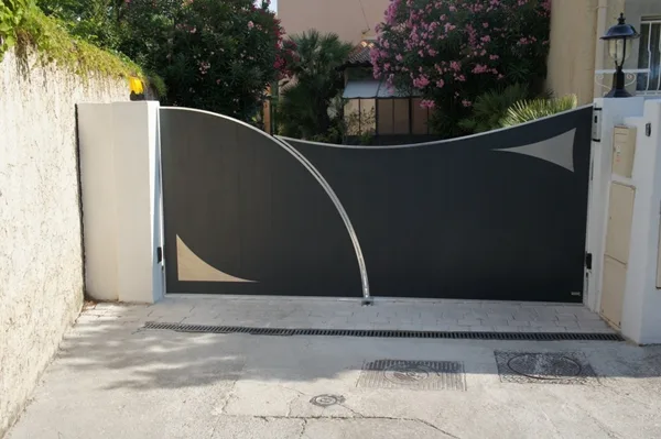 glorious-front-gate-designs-for-your-home