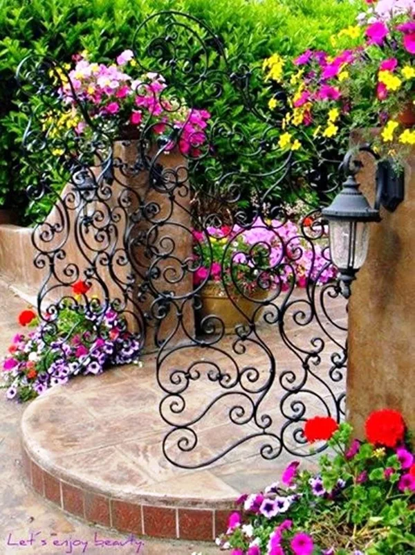 glorious-front-gate-designs-for-your-home