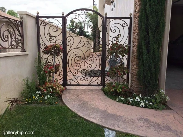 glorious-front-gate-designs-for-your-home
