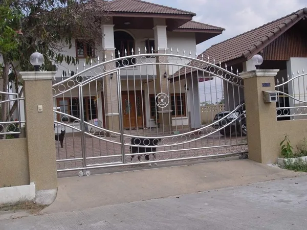 glorious-front-gate-designs-for-your-home
