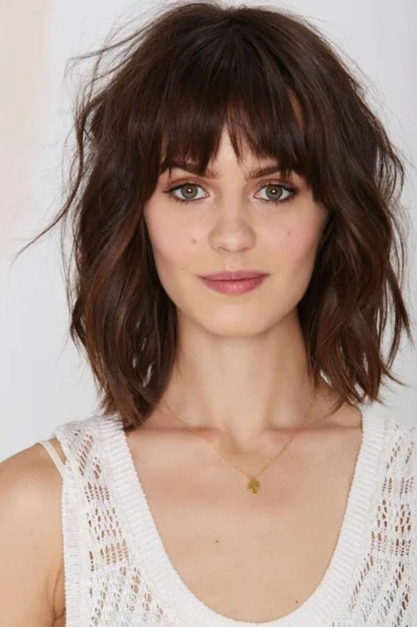 refreshing-hairstyles-for-women-over-40