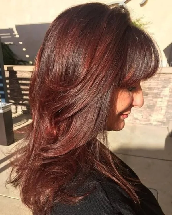 refreshing-hairstyles-for-women-over-40