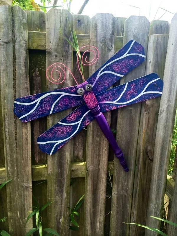 repurposing-fan-blade-craft-ideas-you-can-diy