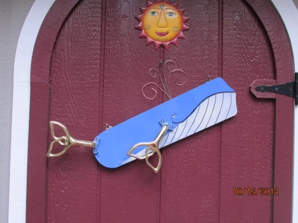 repurposing-fan-blade-craft-ideas-you-can-diy