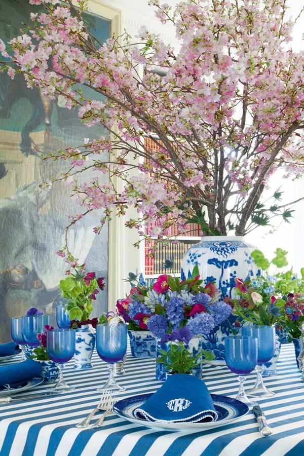 easy-table-decoration-ideas-with-flowers