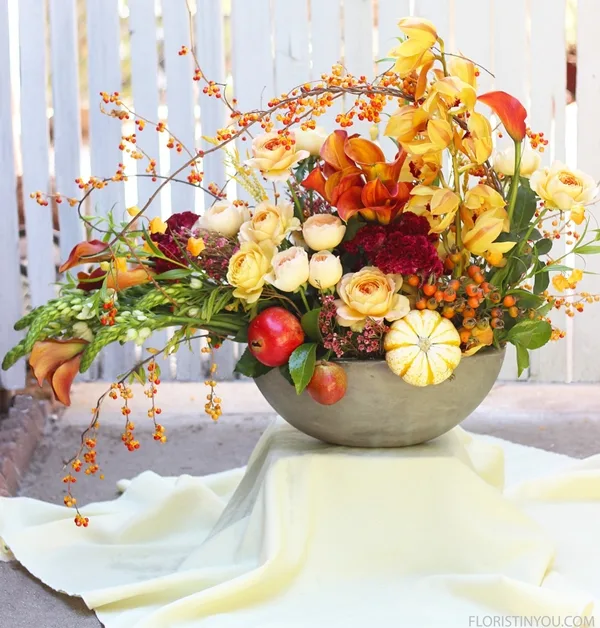 easy-table-decoration-ideas-with-flowers
