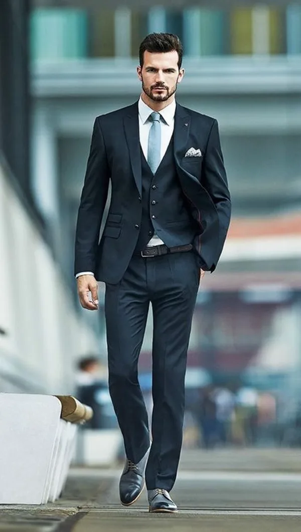Ways-To-Wear-Tie-This-Winter