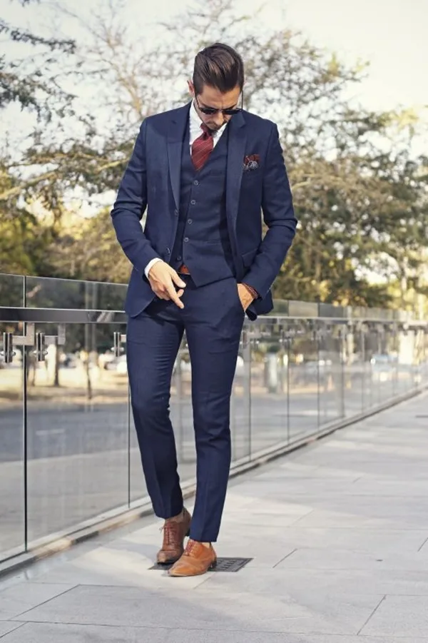 Ways-To-Wear-Tie-This-Winter