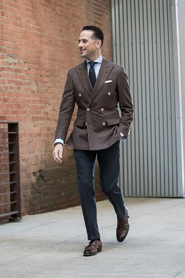Ways-To-Wear-Tie-This-Winter