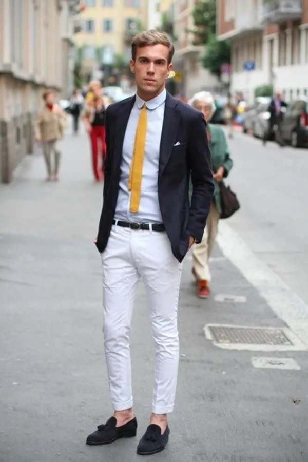 Ways-To-Wear-Tie-This-Winter