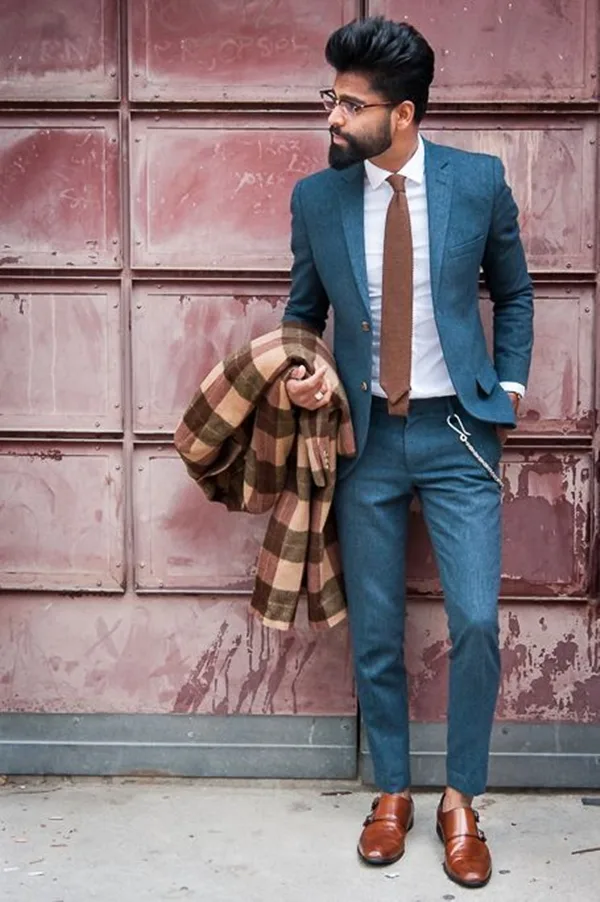 Ways-To-Wear-Tie-This-Winter