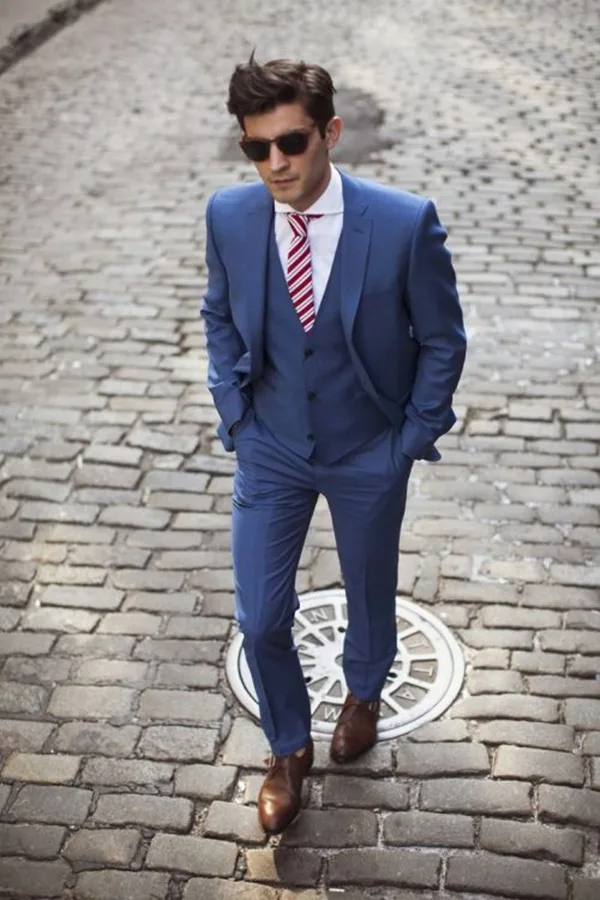 Ways-To-Wear-Tie-This-Winter